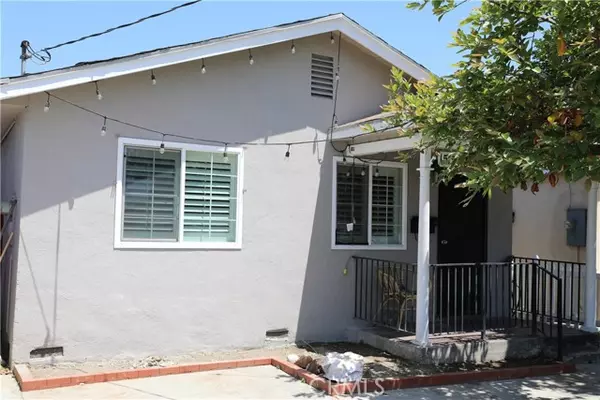 Paramount, CA 90723,15154 Oliva Avenue