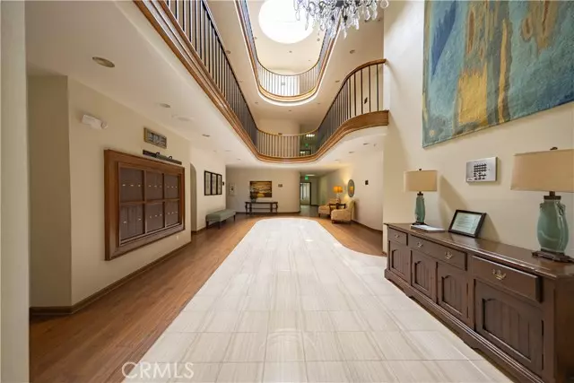 6242 Riviera Circle, Long Beach, CA 90815