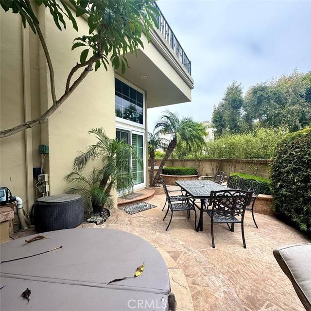 19292 Sawgrass Lane, Huntington Beach, CA 92648