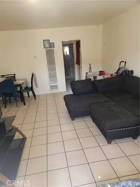 Anaheim, CA 92805,401 W Guinida Lane