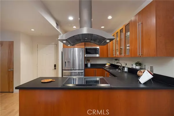 Long Beach, CA 90802,640 W 4th Street #316