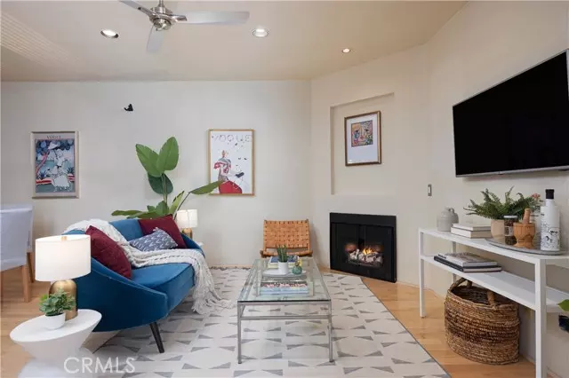 Long Beach, CA 90802,640 W 4th Street #316