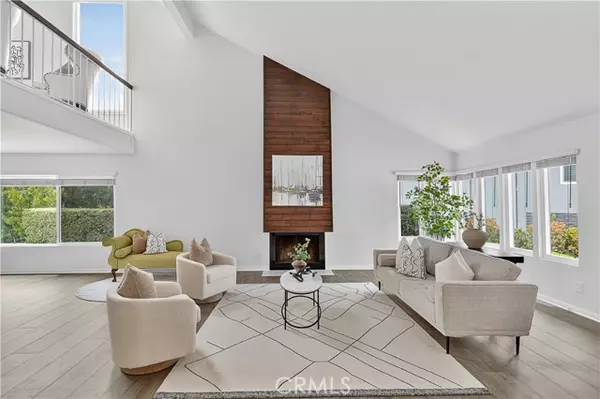 San Clemente, CA 92673,3807 Via Manzana