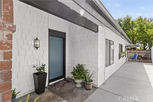 Lake Forest (el Toro), CA 92630,25482 Coral Wood Street