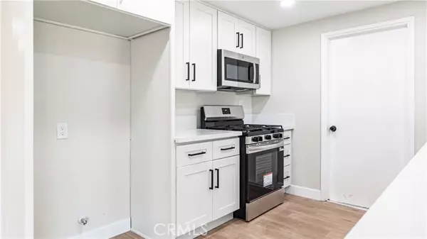 Hesperia, CA 92345,10219 Victor Avenue