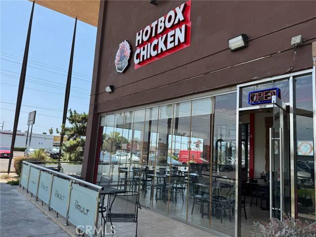 2955 W Ball Road, Anaheim, CA 92804