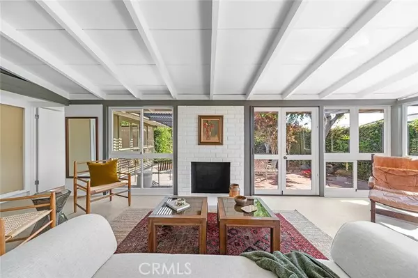 Long Beach, CA 90808,7108 E Mezzanine Way