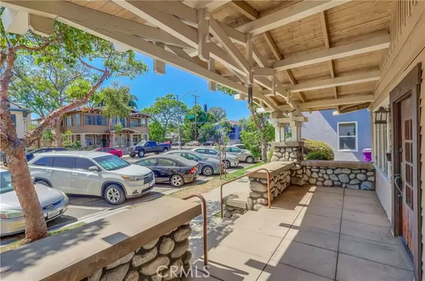 Long Beach, CA 90813,948 Cedar Avenue