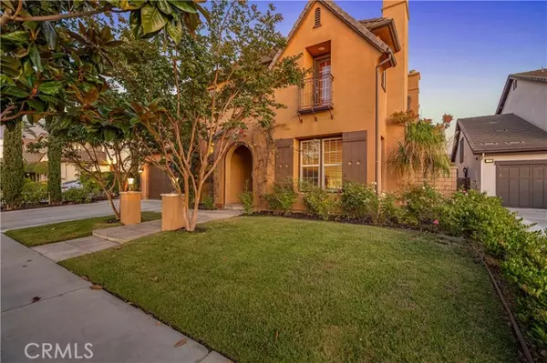 780 W Aster Place, Santa Ana, CA 92706