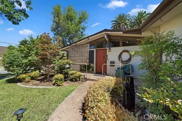Glendora, CA 91741,901 E Walnut Avenue