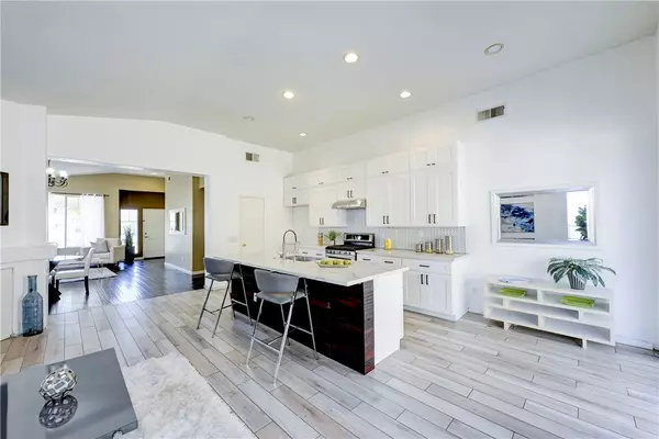 Corona, CA 92883,27507 Fallbrook Court