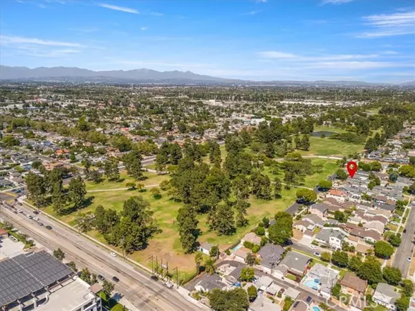 Long Beach, CA 90808,5222 E Parkcrest Street