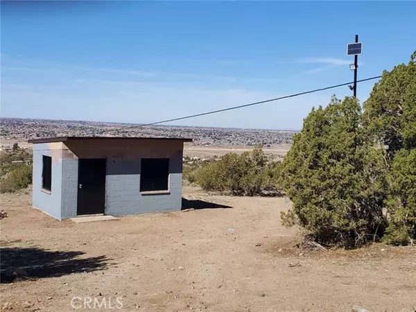 7380 High Hill Road, Apple Valley, CA 92308