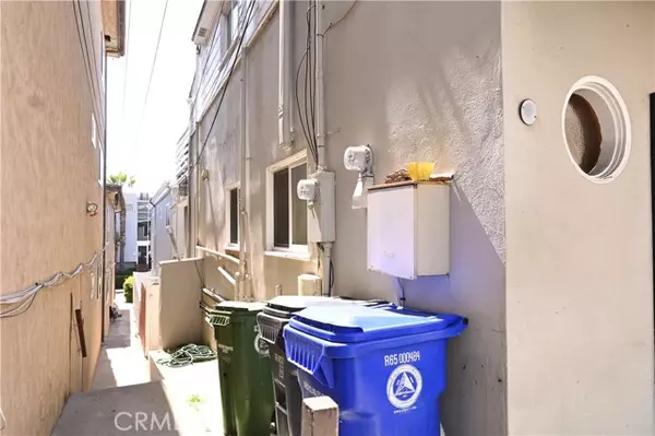 Manhattan Beach, CA 90266,706 Highland Avenue