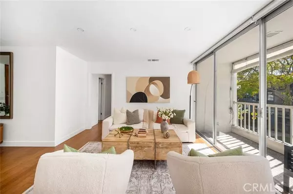 West Hollywood, CA 90069,1400 N Sweetzer Avenue #102