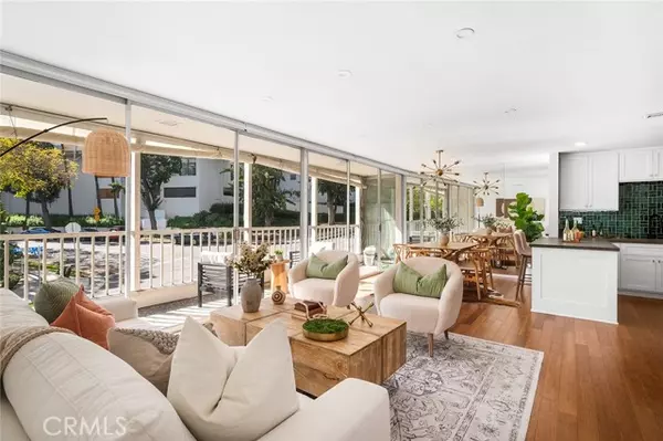 West Hollywood, CA 90069,1400 N Sweetzer Avenue #102