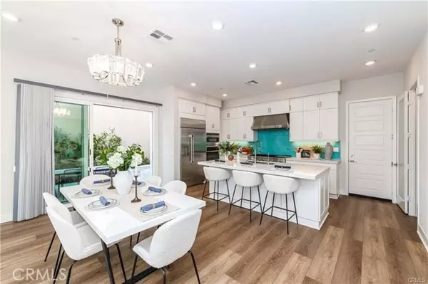 Irvine, CA 92618,105 Chorus