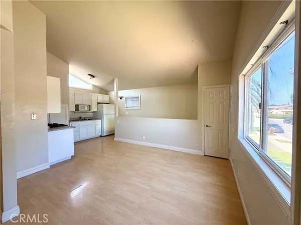 Costa Mesa, CA 92627,2242 Elden Ave