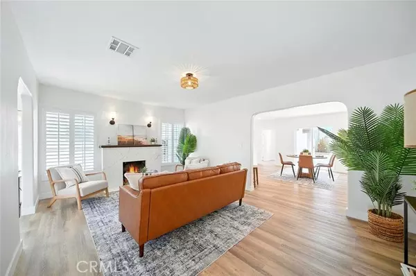 Inglewood, CA 90305,2206 W 78th Place