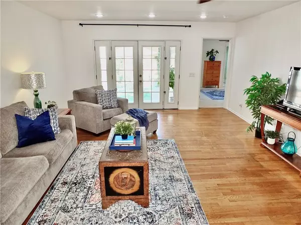 Lakewood, CA 90713,4306 Hackett Avenue