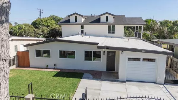 Santa Ana, CA 92703,2122 W 10th Street