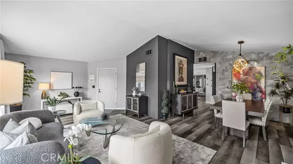 Laguna Hills, CA 92653,23301 Ridge Route Drive #95