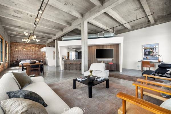 100 W 5th Street #8D, Long Beach, CA 90802