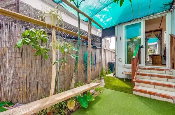 Seal Beach, CA 90720,18 Cottonwood Lane