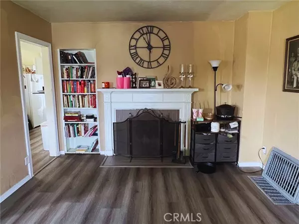 Compton, CA 90221,1017 S Chester Avenue