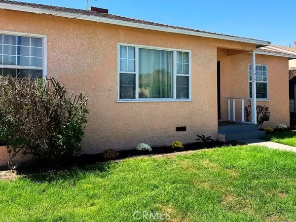 Compton, CA 90221,1017 S Chester Avenue