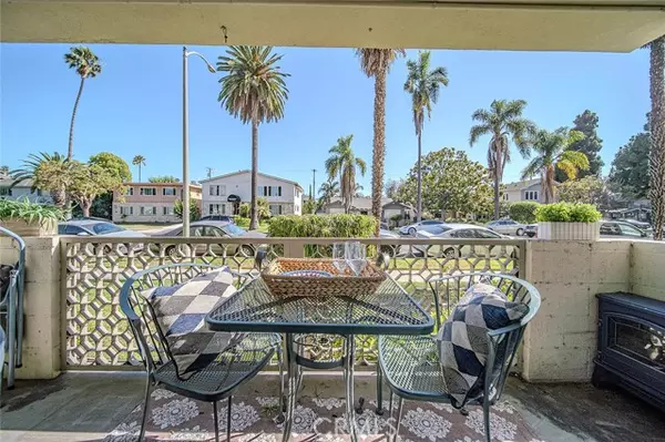 Long Beach, CA 90803,3101 E 2nd Street #2A