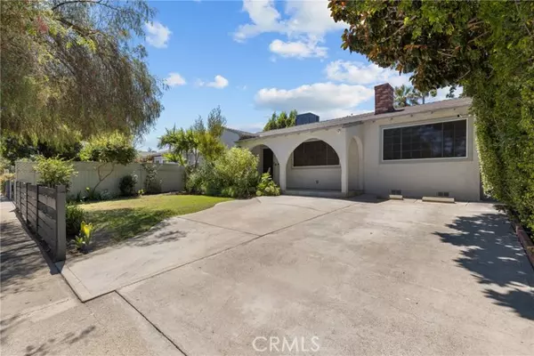 North Hollywood (los Angeles), CA 91601,5835 Denny Avenue