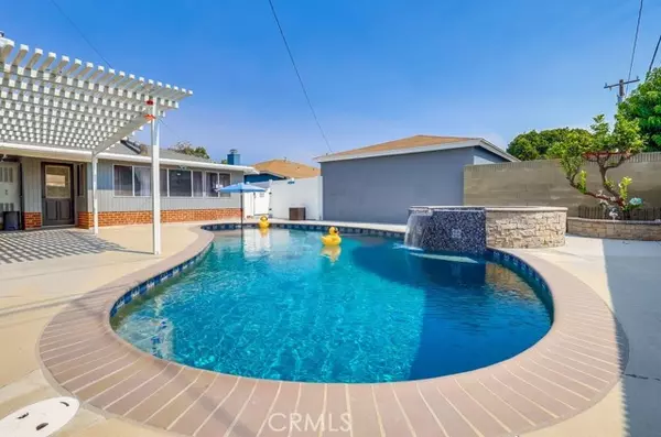 2724 Rutgers Avenue, Long Beach, CA 90815