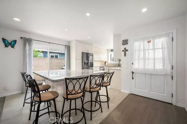 Seal Beach, CA 90740,815 Marvista Avenue