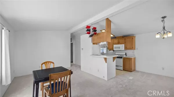 Huntington Beach, CA 92647,17261 GOTHARD Street #67