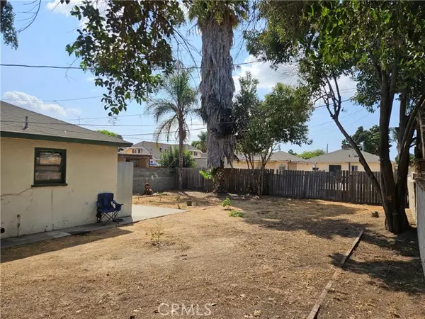 Compton, CA 90221,813 S Sloan Avenue