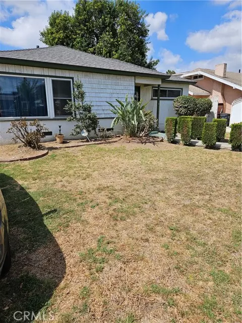 Compton, CA 90221,813 S Sloan Avenue