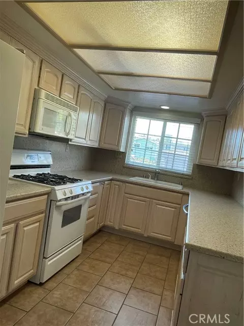 Long Beach, CA 90804,1717 Temple Avenue