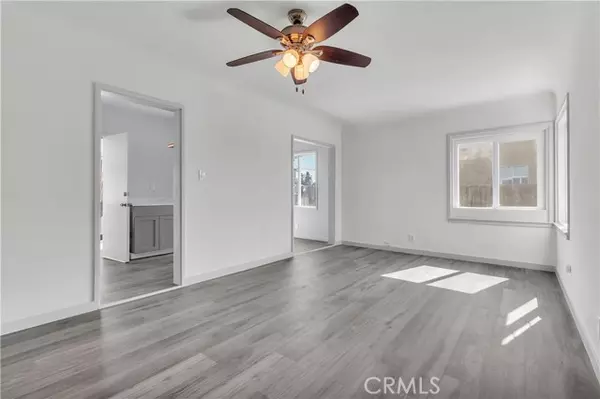 8750 Greenfield Park Drive, Bakersfield, CA 93307