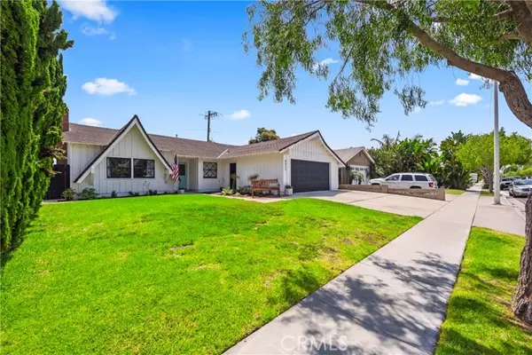 4922 Scenario Drive Drive, Huntington Beach, CA 92649