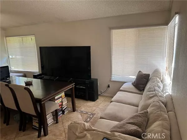 Palmdale, CA 93550,2627 E Avenue Q15