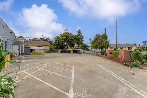 Bell Gardens, CA 90201,6504 Gage Avenue