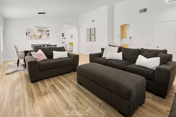 Thousand Oaks, CA 91320,1615 Fox Springs Circle