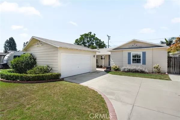 2353 Stanbridge Avenue, Long Beach, CA 90815