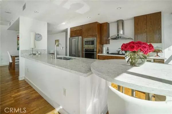 Irvine, CA 92612,3141 Michelson Drive #508