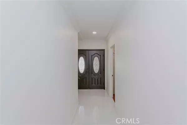 La Crescenta, CA 91214,4738 New York Avenue