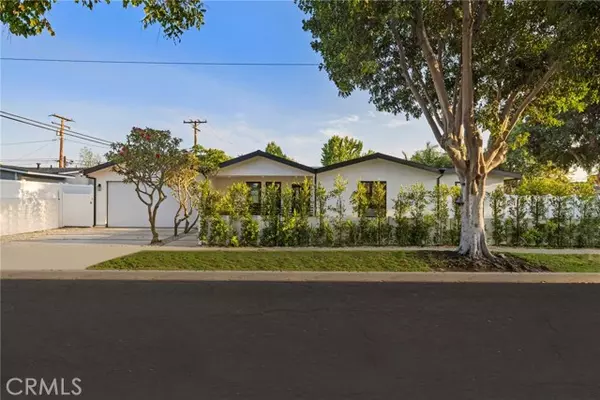 Long Beach, CA 90808,5302 E Mezzanine Way