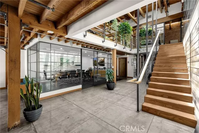 Long Beach, CA 90802,425 E 4th Street