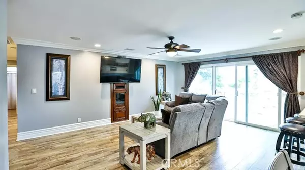 Lake Forest (el Toro), CA 92630,22941 Belquest Drive