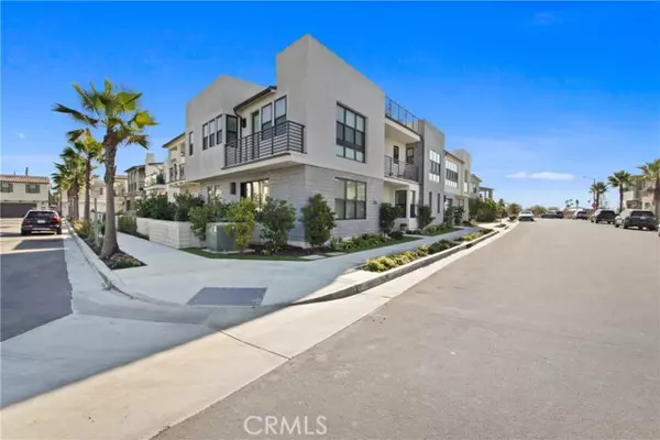 Seal Beach, CA 90740,208 Ocean Place